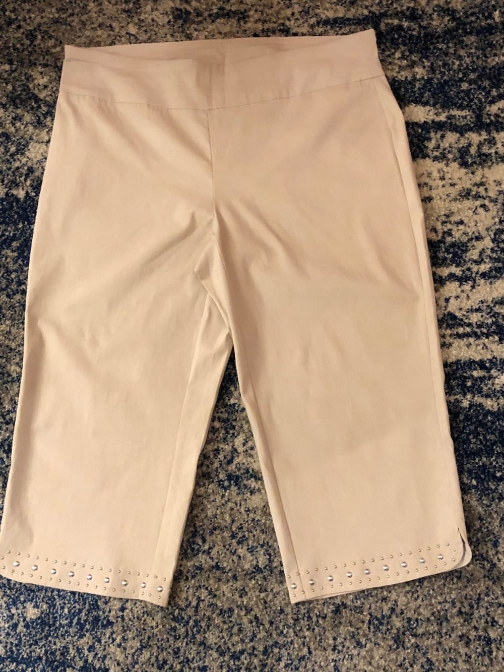 D.F.A. NEW YORK WOMAN CAPRIS 16W